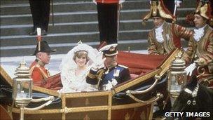 Prince and Princess of Wales in wedding carriage