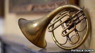 A French horn in the castle Photo: Patrick Olner