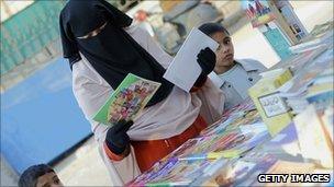 A woman at the Cairo book fair in 2006