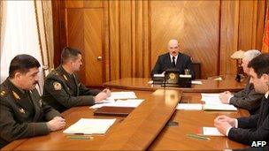 President Alexander Lukashenko chairs a meeting in Minsk (12 April 2011)