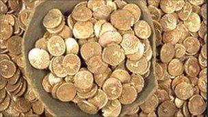 The haul of coins (Photo: Suffolk County Council Archaeological Service)