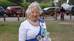 Look-a-like of The Queen at Bucklebury in Berkshire