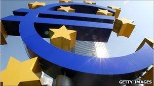 The logo of the European currency Euro stands in front of the European Central Bank in Frankfurt