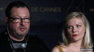 Lars Von Trier with Kirsten Dunst (r)