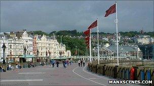 Douglas promenade courtesy Manxscenes.com