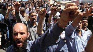 People protesting in Tehran