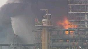 Fire at the Pembroke oil refinery in 1994