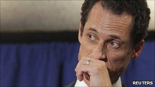 Anthony Weiner speaks to reporters in New York. Photo: 6 June 2011