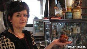 Karen Howell, Herb Archivist at the Herb Garret.