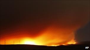 The Wallow fire burns north of Eager, Arizona on Wednesday night