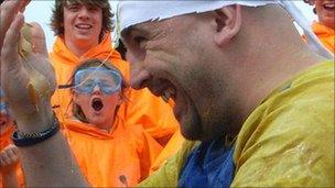 Competitor at the World Egg Throwing Championship