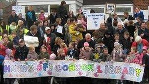 Dordon Library protest by Gill Brierley