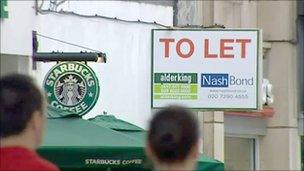 To Let sign in High Street