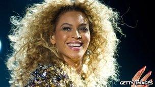Beyonce performing at Glastonbury