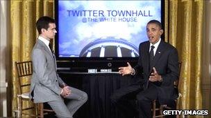 Twitter co-founder Jack Dorsey speaking with President Barack Obama during the Twitter town hall event