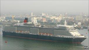 Cunard's Queen Elizabeth arriving in Southampton in October 2010