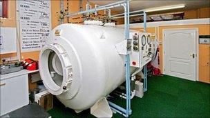 Hyperbaric chamber