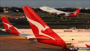 Qantas planes