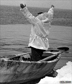 Prayer in boat