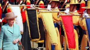 Queen being welcomed by South Korean band