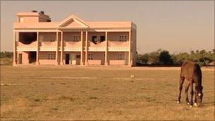 School built in India by IBEP