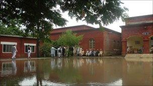 Nowshera district courts