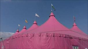 maes pink pavillion