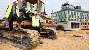 Nick Raynsford, MP for Greenwich and Woolwich, and Councillor Chris Roberts, Leader of Greenwich Council.