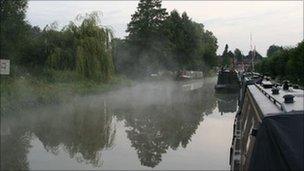 Oxford canal at Cropredy