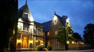 Maenan Abbey Hotel