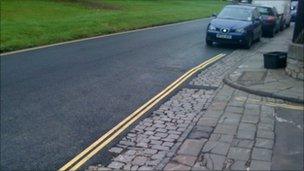 Double yellow lines in Clifton