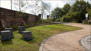 Monkland Canal sculpture