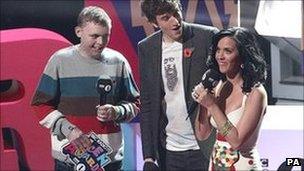 Connor Rowntree meets singer Katy Perry