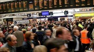 Congested Victoria Station