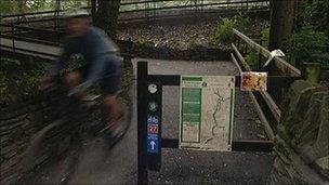 Plymbridge cyclist