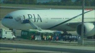 Screengrab of Pakistan International Airlines jet at Ataturk airport, Istanbul, 7 September 2011