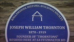 Blue plaque in Sheffield to mark Thorntons family home