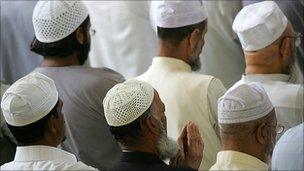 Muslims at prayer (generic)