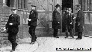 Prisoners coming out of Strangeways prison circa 1890