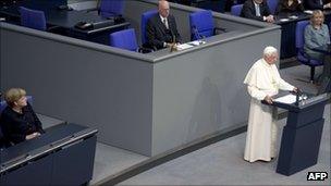 Pope addresses Bundestag