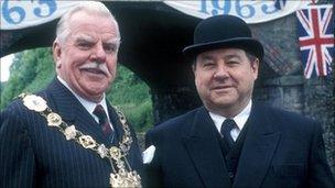 Windsor Davies and Richard Spendlove in Oh, Doctor Beeching