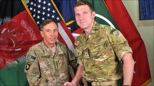 Gen Petraeus and Lt White