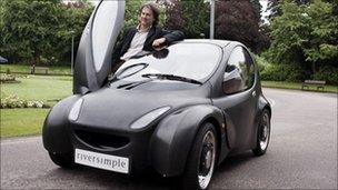 Hugo Spowers with hydrogen-powered car