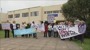 Saltdean Lido demonstration