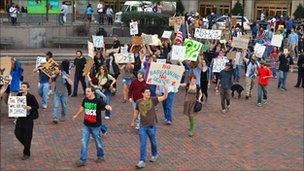 Occupy Cleveland protesters take to the square, 6 October 2011