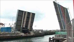 Bascule Bridge