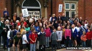 Protesters outside Kensal Rise Library