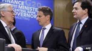 (L-R) Governor of the Bank of England Mervyn King, US Treasury Secretary Timothy Geithner, UK finance minister George Osborne