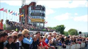 Isle of Man TT Races - BBC