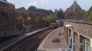 Train on Severn Beach line